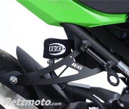 Patte de fixation de silencieux R&G RACING noir Kawasaki Ninja 400