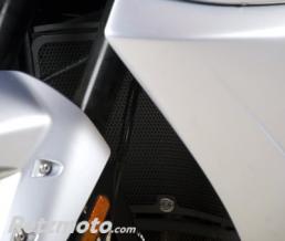 Protection de radiateur R&G RACING noir Triumph Trophy 1200/1215
