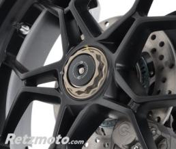 Insert axe de roue arri�re R&G RACING noir MV Agusta Rivale 800