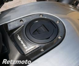 ONE DESIGN Prot�ge T de fourche Carbone Ducati DIAVEL 2010-2015 Format : 162.6X171.8mm.