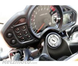 ONE DESIGN Prot�ge T de fourche Carbone pour Suzuki GLADIUS 2009-2015 Format : 55,7x46,8mm PROMO