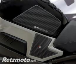 ONE DESIGN Prot�ge R�servoir HDR (4 Pi�ces) Format : 117.4x198.6mm / 112.3x124.3 YAMAHA MT10-MT10 SP 2016/2018 Noir