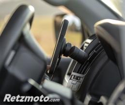 Support de smartphone QUAD LOCK grille d'a�ration auto