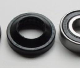 KIT ROULEMENTS DE ROUE AVANT + JOINTS SPYS POUR XL600V TRANSALP 1987-96 ET NX650 DOMINATOR 1988-99