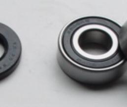 KIT ROULEMENTS DE ROUE AVANT + JOINTS SPYS POUR XT600 1984-89 ET XT600E 1990-02