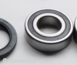 KIT ROULEMENTS DE ROUE ARRIERE + JOINTS SPYS POUR ZX12R 2000-03