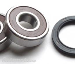 KIT ROULEMENTS DE ROUE ARRIERE + JOINTS SPYS POUR ZRX1200 2001-05 ET ZZR1200 2002-03