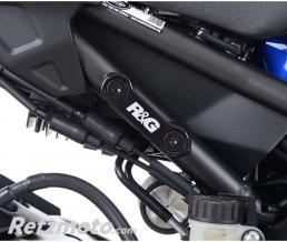 Caches orifices de repose-pieds arri�re R&G RACING gauche et droit noir Yamaha MT-10